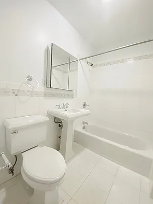 Rented by Corcoran | media 28