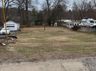 Frost Rd, Waterbury, CT 06705