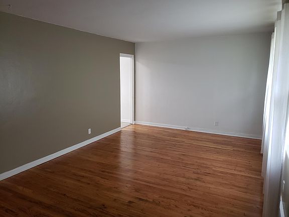 2nd image of 5109 Wallingford Dr