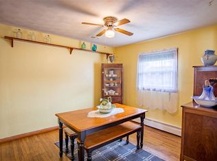 132 E 7th St, Coal Valley, IL