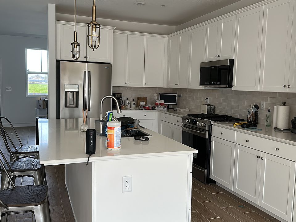 1st image of 2573 W Claridge Way