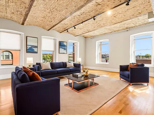 300 Wall St Unit 203, Saint Paul, MN 55101