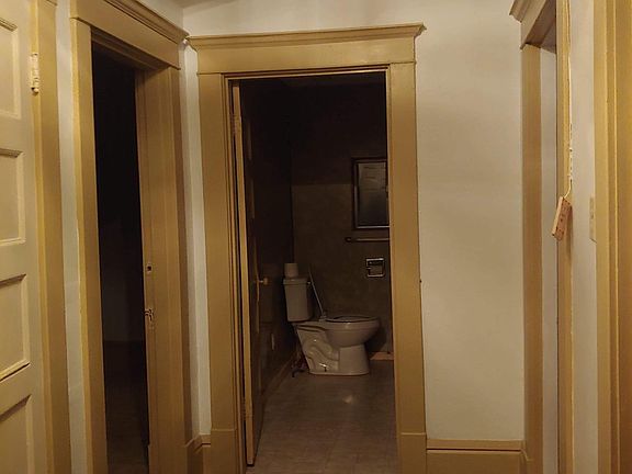 Unit 2 Entry Hall