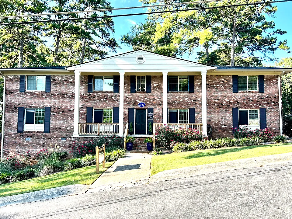 Summit View Apartments
