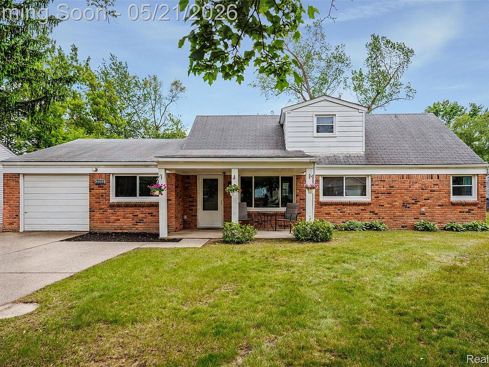 1st image of 34685 Bridgeman St