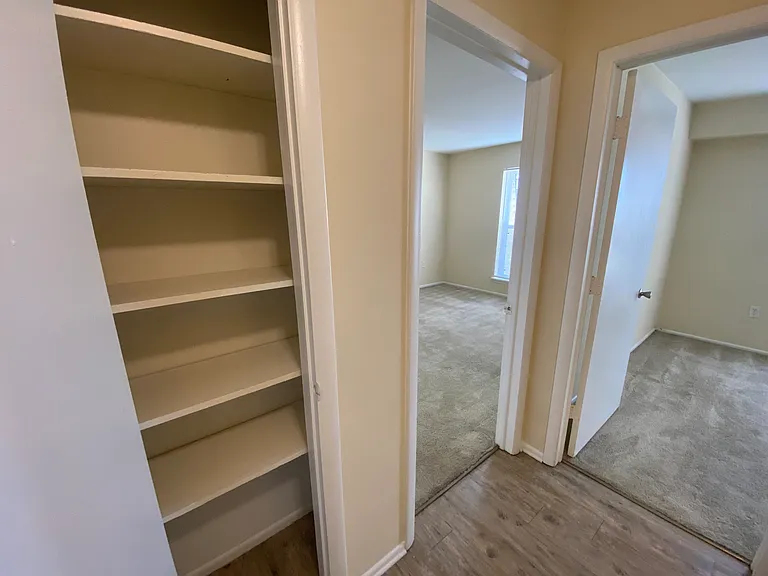 Forestbrook Apartments — Photo 39
