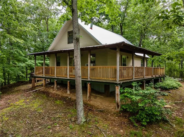 836 Sulphur Springs Rd, Fairmount, GA 30139