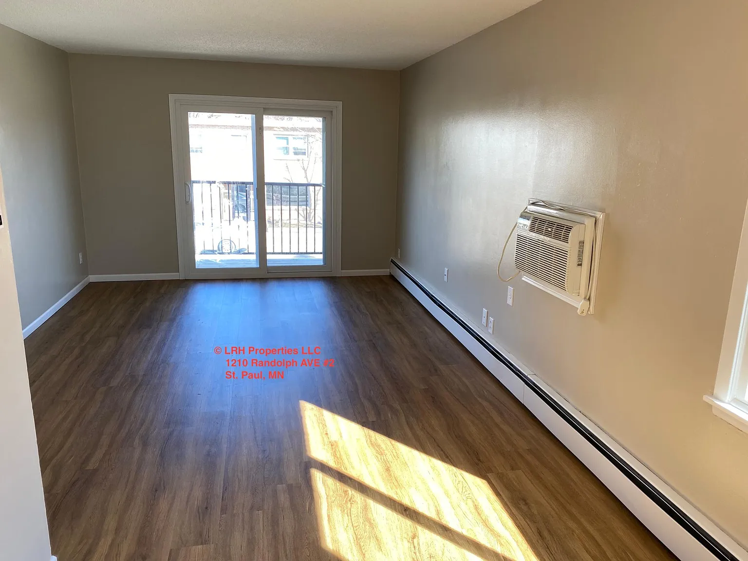 2 bed, 855 sqft, $1,300 — Photo 4
