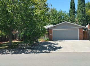 1319 Whittier Dr, Davis, CA 95618