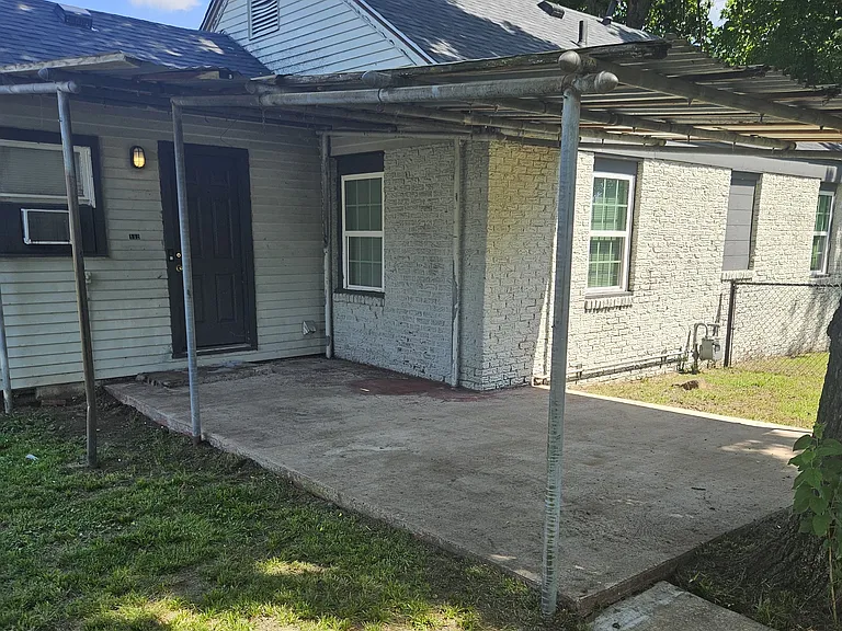 132 N Yukon Ave — Photo 4