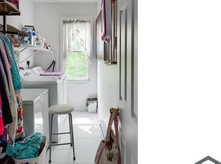 1442 Main St APT 2, Worcester, MA 01603