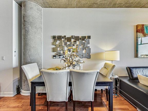 5th image of 1305 S Michigan Ave APT 1111