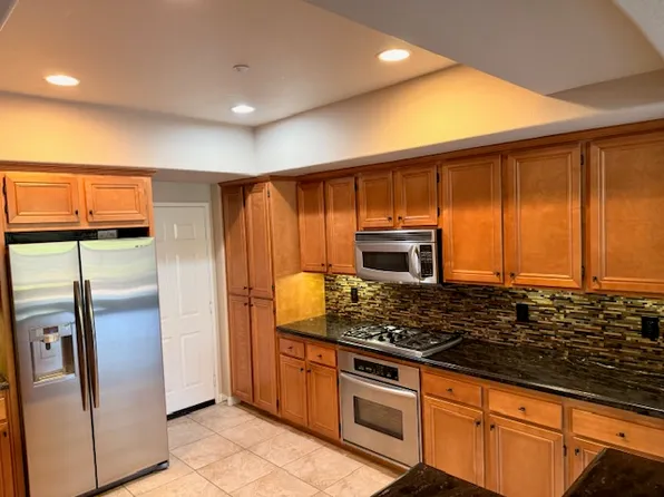 2665 Piantino Cir, San Diego, CA 92108