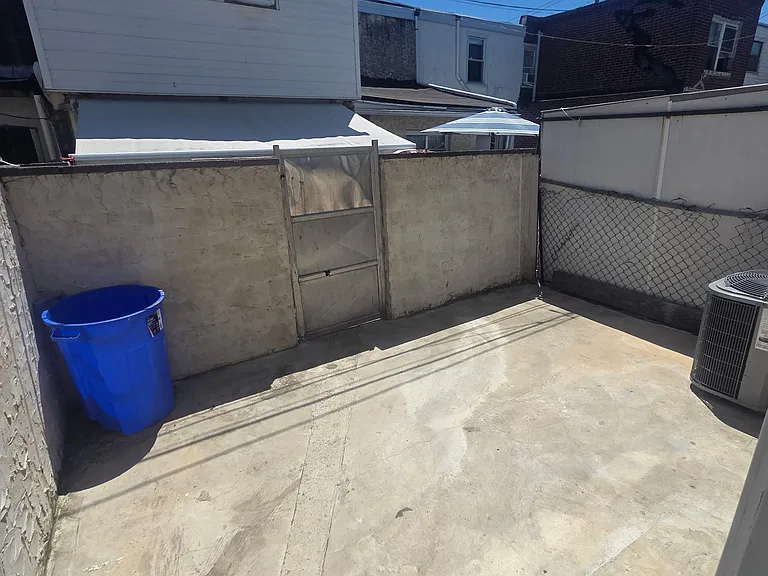 944 Cantrell St — Photo 8
