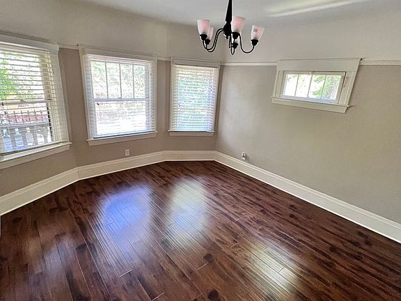3rd image of 515 9th St APT C
