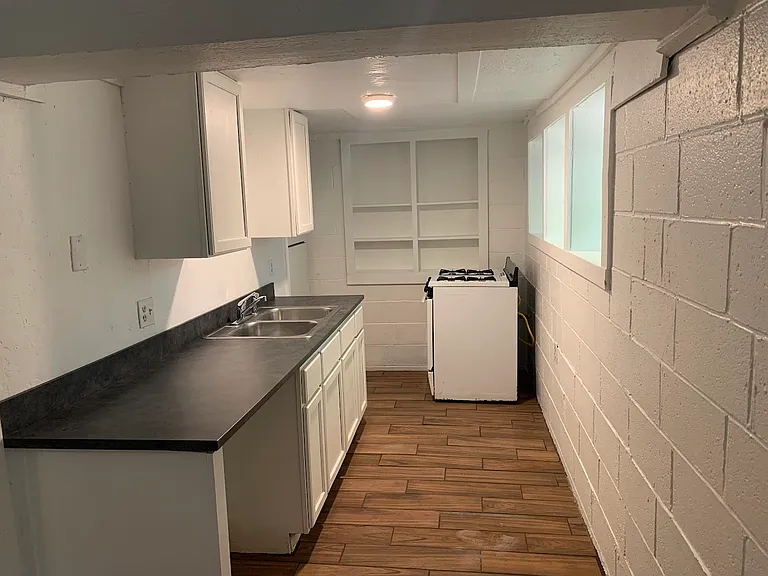 620 N Leverett Ave #C — Photo 2