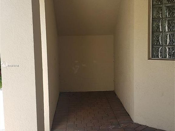 4th image of 8960 NW 97th Ave APT 111