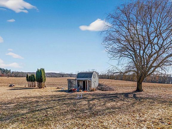 4th image of 494 Tower Road