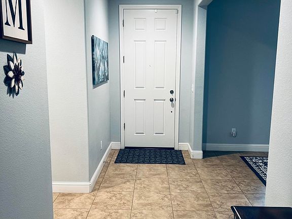5th image of 2933 N Hornet Avenue
