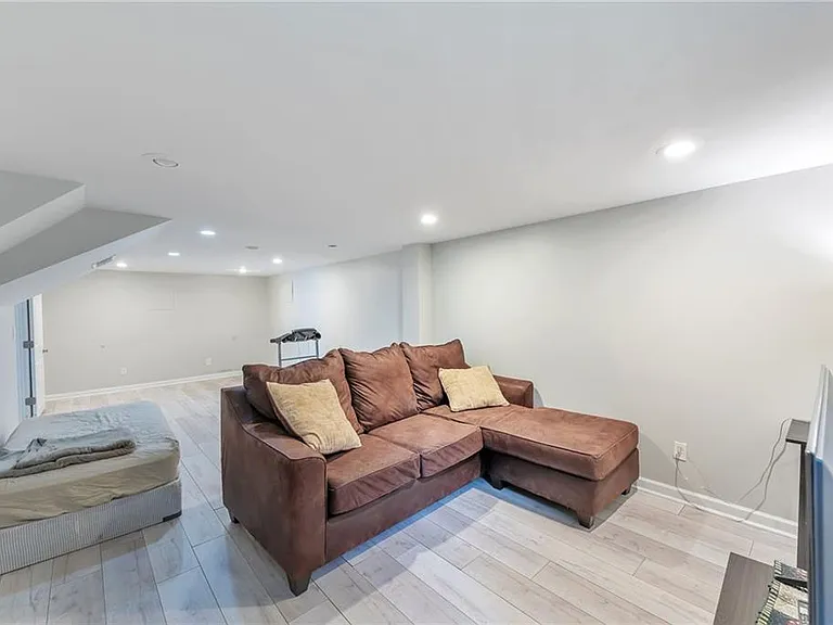 1651 Murdock Rd — Photo 24
