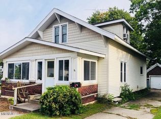 213 W Slosson Ave, Reed City, MI 49677