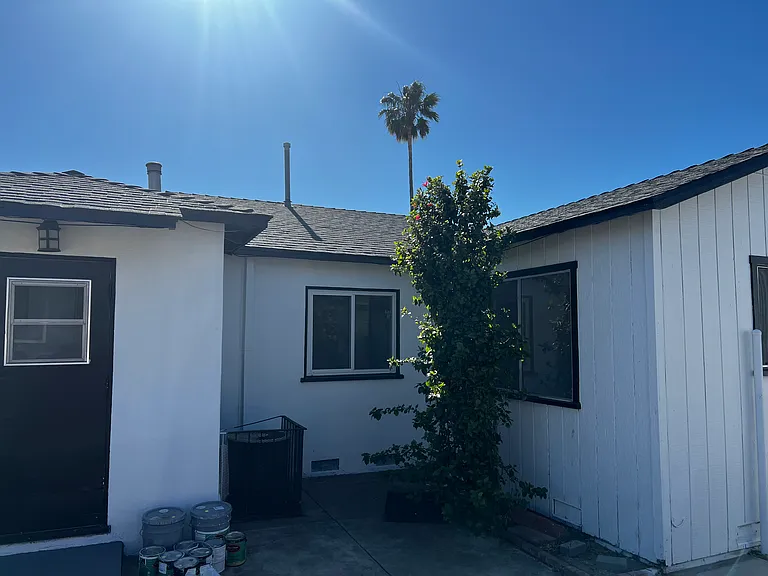 13104 Glenoaks Blvd #2 — Photo 4