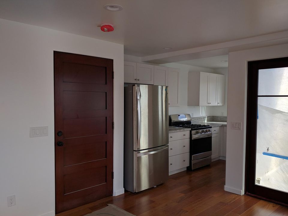 1st image of 81 Park Ave