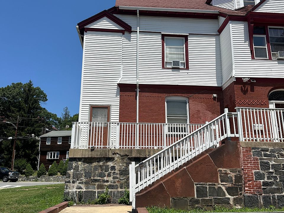 1st image of 209 Summer St #S2