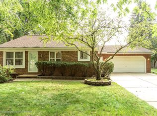 509 Bluebell Dr, Lansing, MI 48911