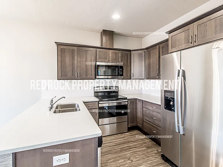 319 S Woodlawn Ln #1 — Photo 10
