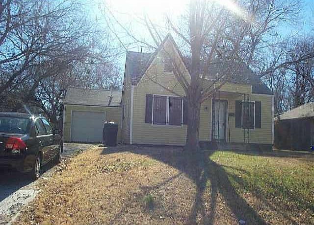 1st image of 2 SW 41st St