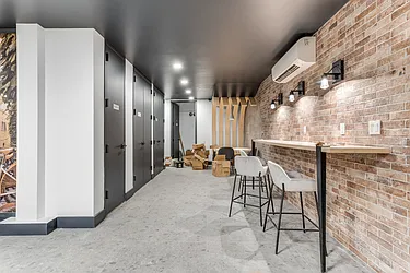 Rented by Safdie Realty Group