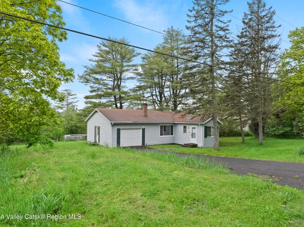 843 Indian Ridge Road, Earlton, NY 12058