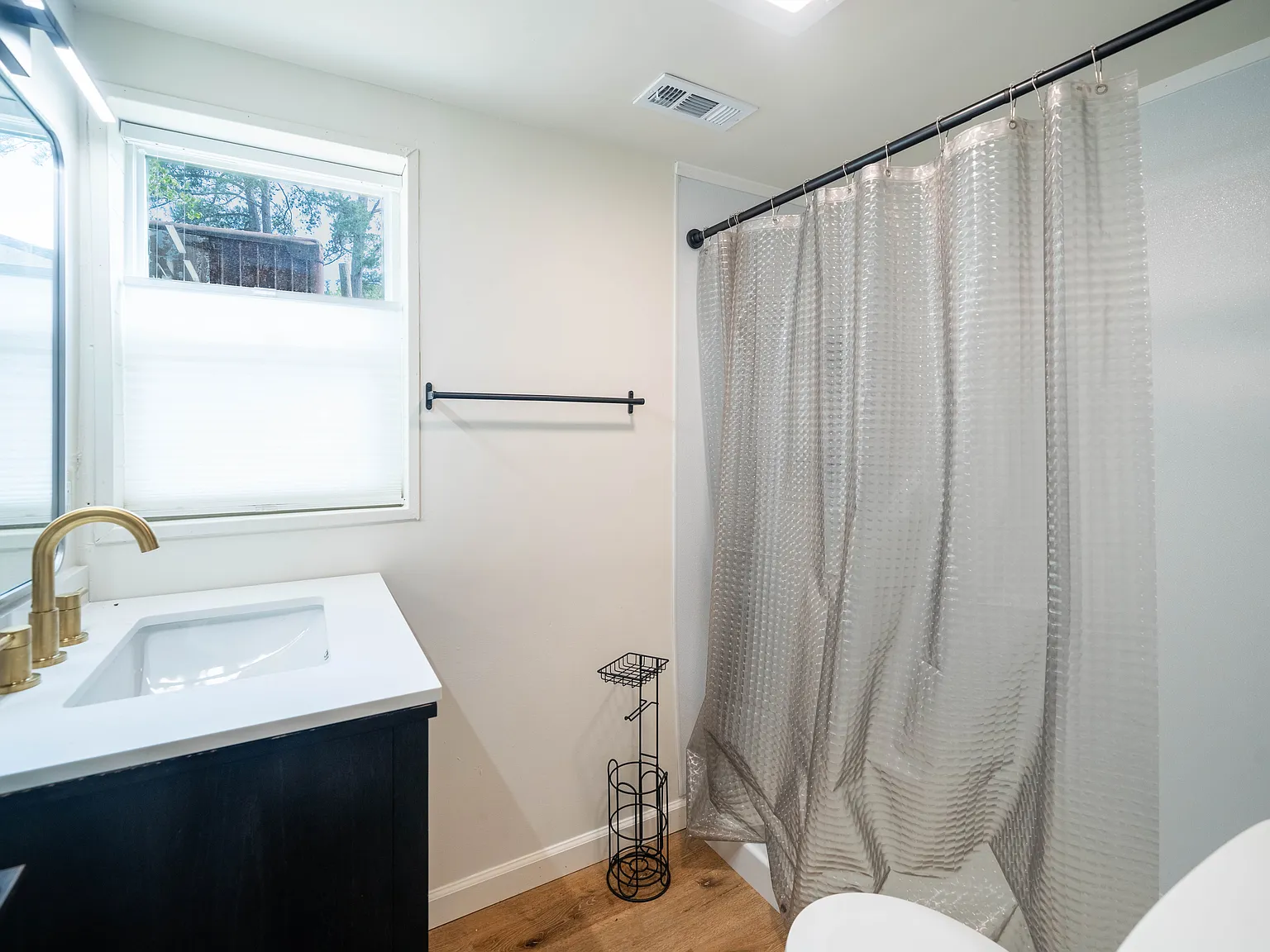 11 bed, 552 sqft, $7,200 — Photo 4