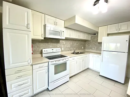 65 Stoneylake Ave Photo 1