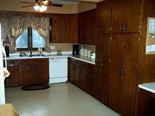 3rd image of 334 Highland Ave