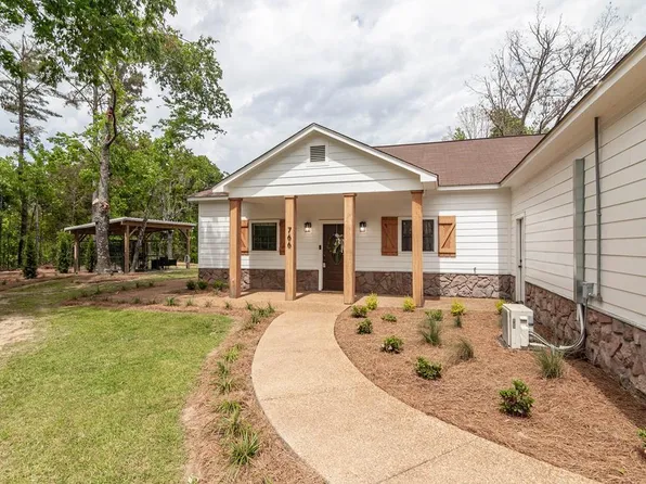 766 County Road 215, Abbeville, MS 38601