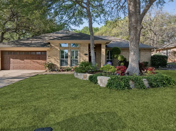 312 Marseille Dr, Hurst, TX 76054
