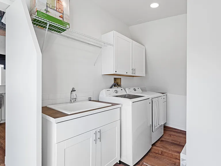 7005 Lake View Point Dr — Photo 20