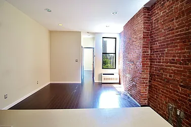 Rented by Julianna Realty Corp