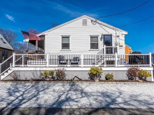 30 Mayflower Ln, Marshfield, MA 02050