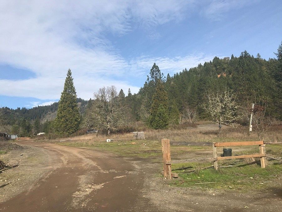 2nd image of 92 Lower Wolf Creek Rd