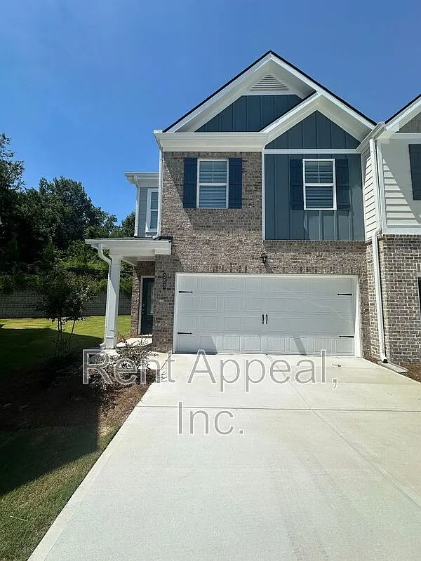 4 bed, 2.5 bath, 1805 sqft, $2,550 — Photo 1