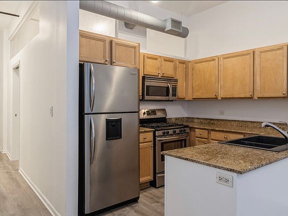 4th image of 400 W Ontario St APT 507