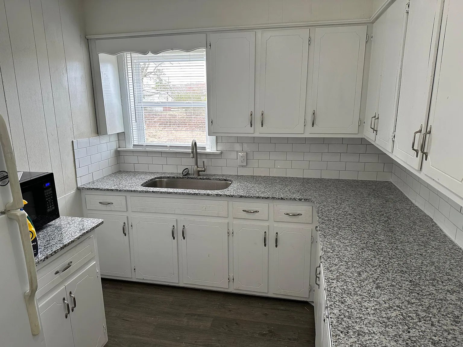 4 bed, 1.5 bath, 1200 sqft, $1,750 — Photo 4