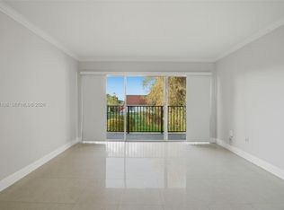 301 NW 109th Ave APT 201, Miami, FL 33172