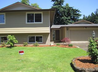 938 NE 173rd Ave, Portland, OR 97230