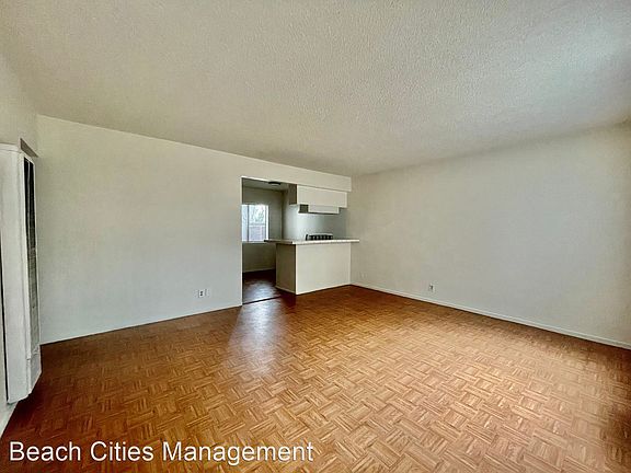4th image of 1006 E 32nd St #9958306