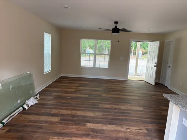 1540 Darien Blvd, Winston Salem, NC 27105