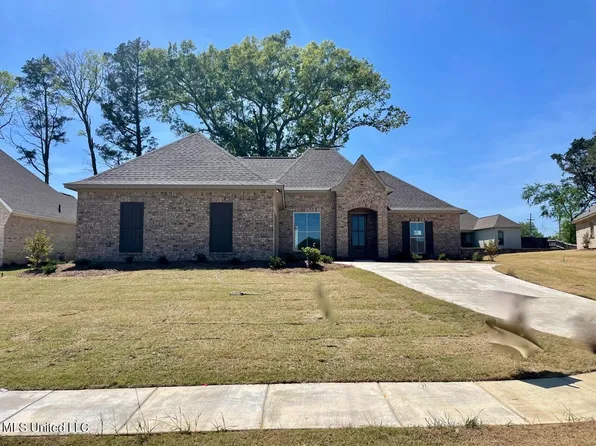 216 Baleigh Dr, Canton, MS 39046